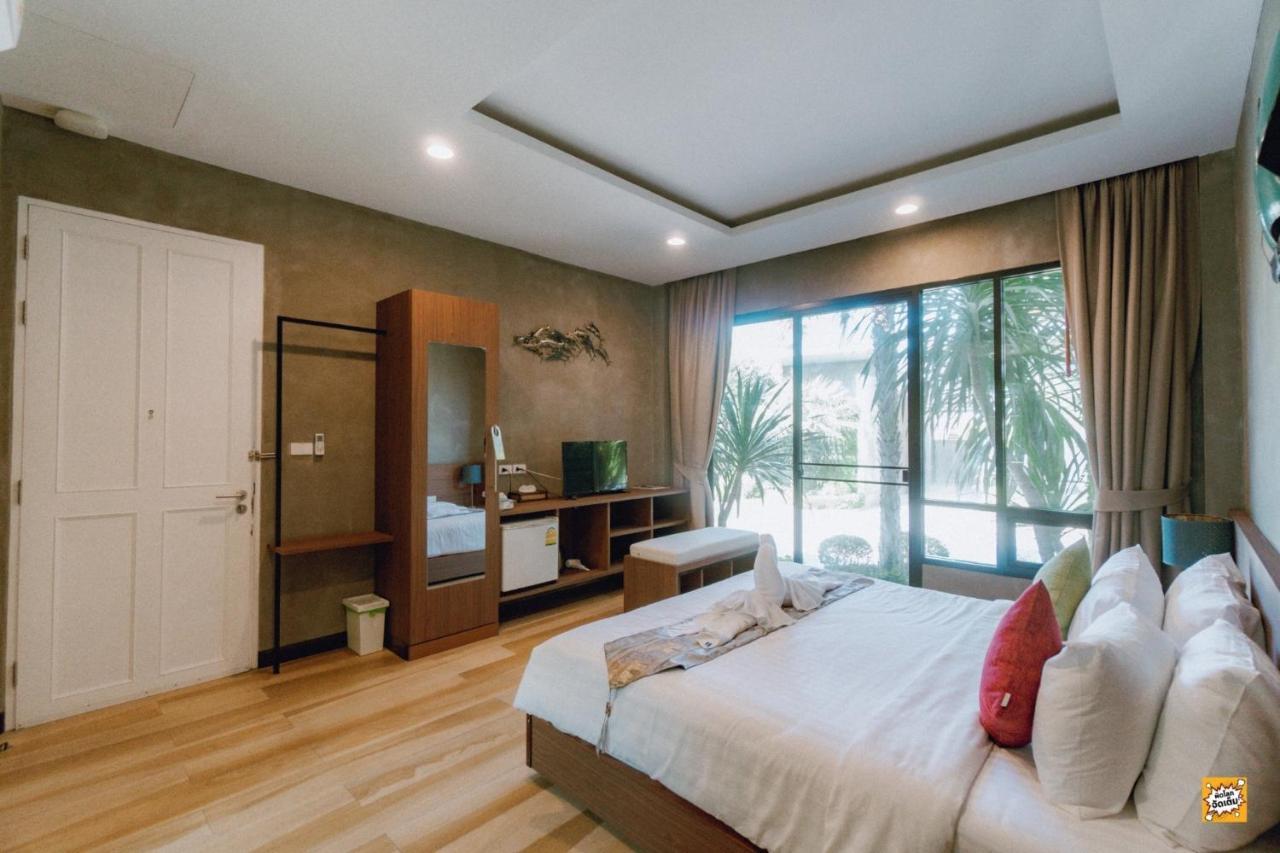 Blue River Resort Phitsanulok Exterior photo
